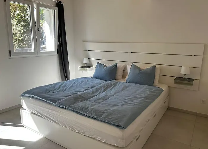 6646 Semesterbostad *